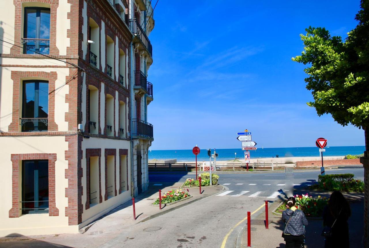 Appartement Grand Confort Bord De Mer Rez-De-Chaussee Residence La Vague Houlgate Bagian luar foto